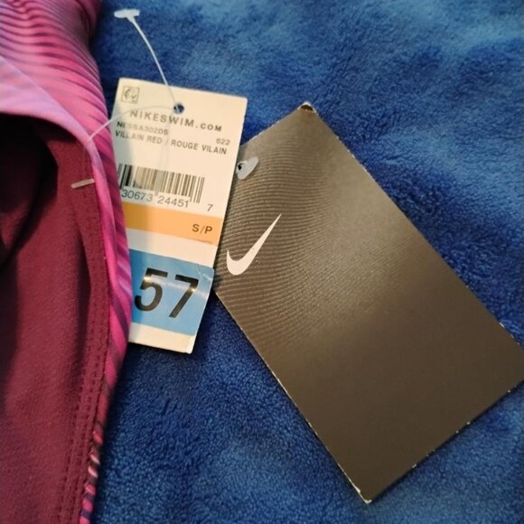 Nike Swim Tankini Top NWT Color Villain Red - Picture 3 of 5